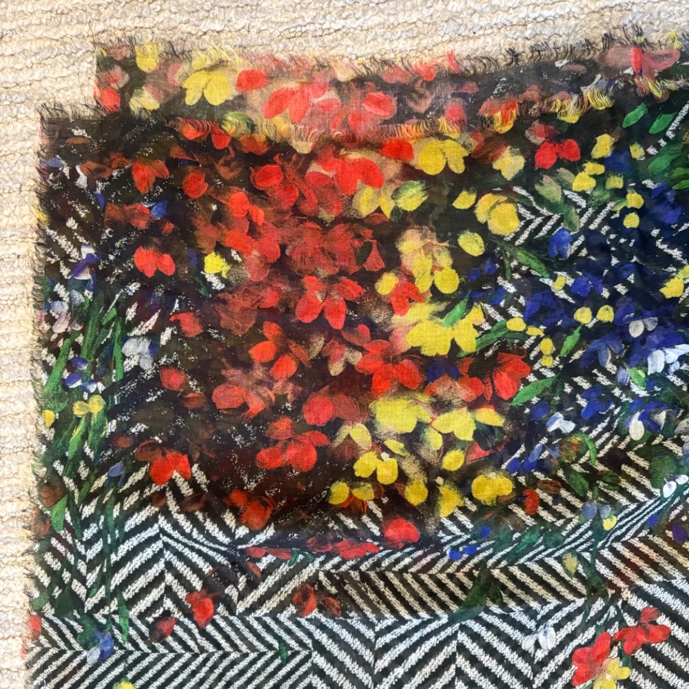 Escada Vintage Scarf - Picture 3 of 6